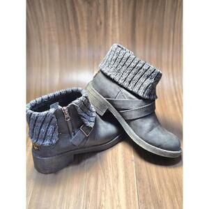 Rocket Dog Women's Gray Ankle Boots with Knit Cuff